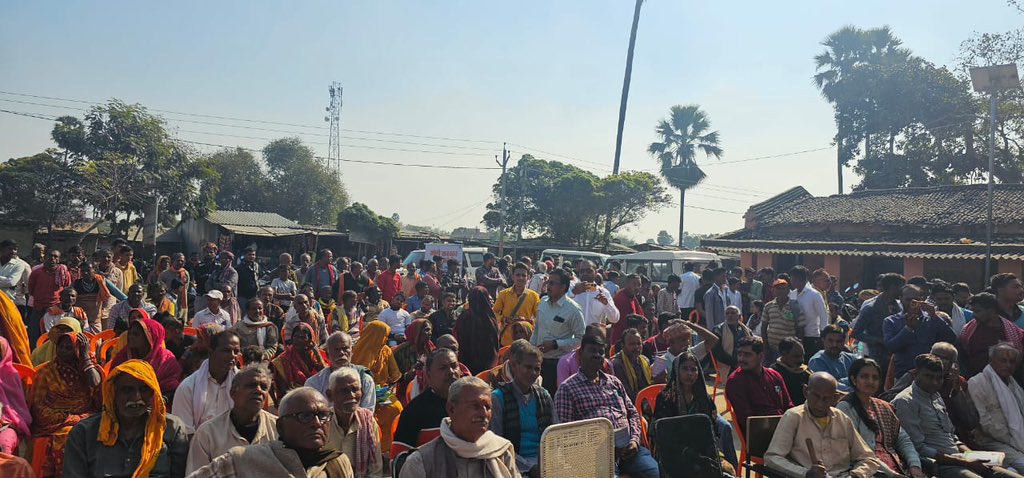 Addressed the crowd present in Shambhuchak Panchayat of Kalyanpur block regarding 'Vikasit Bharat Sankalp Yatra'.